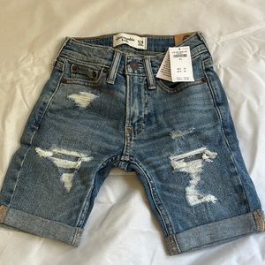 Size 5/6 Abercrombie kids jean shorts
